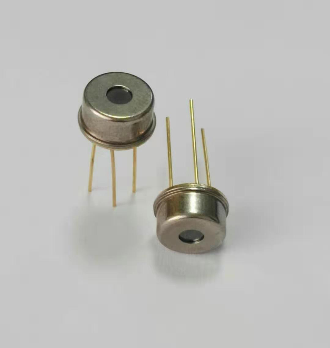 紅外探測(cè)器