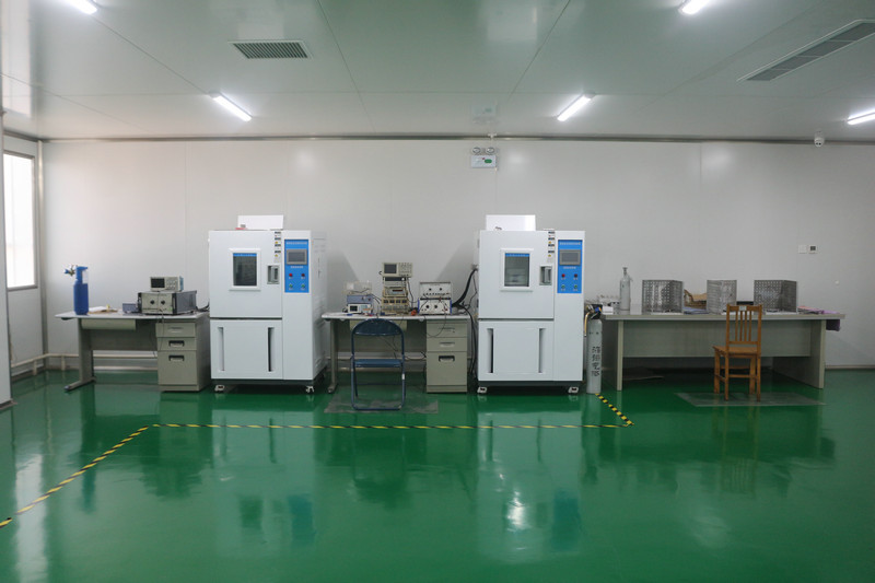 高低溫試驗(yàn)室